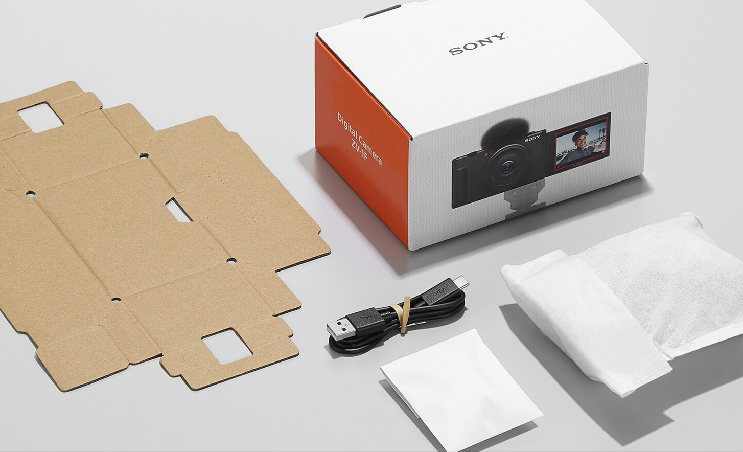 Obrázok krabice a obalu kamery ZV-1F