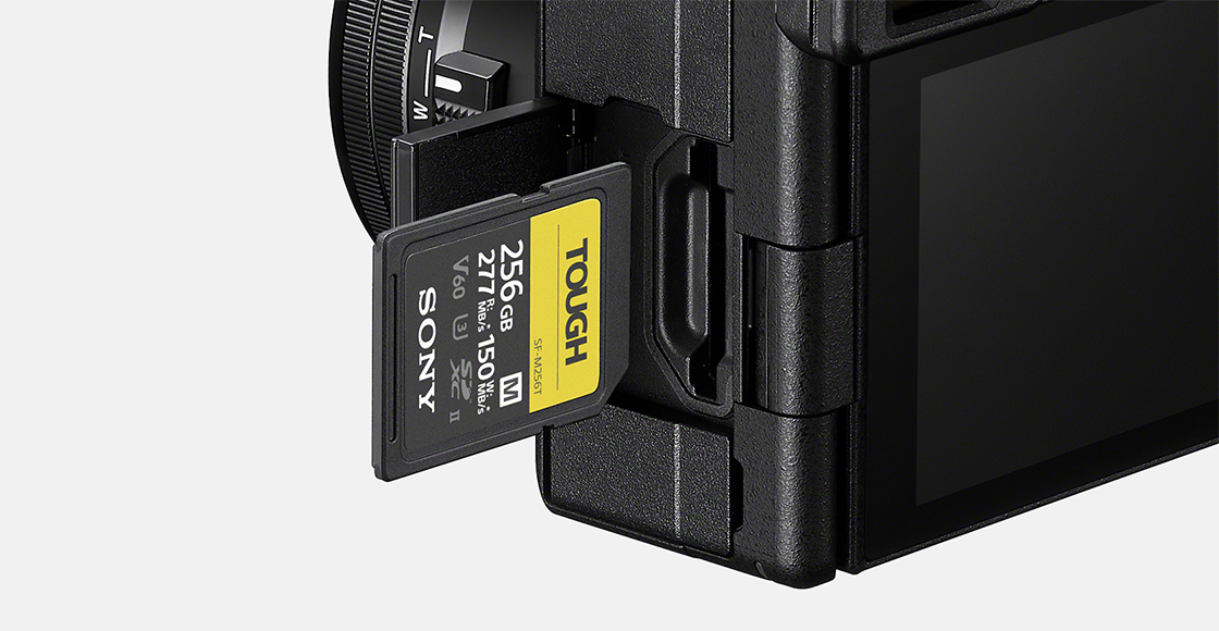 Obrázok zásuvky na pamäťové karty s pamäťovou kartou SD