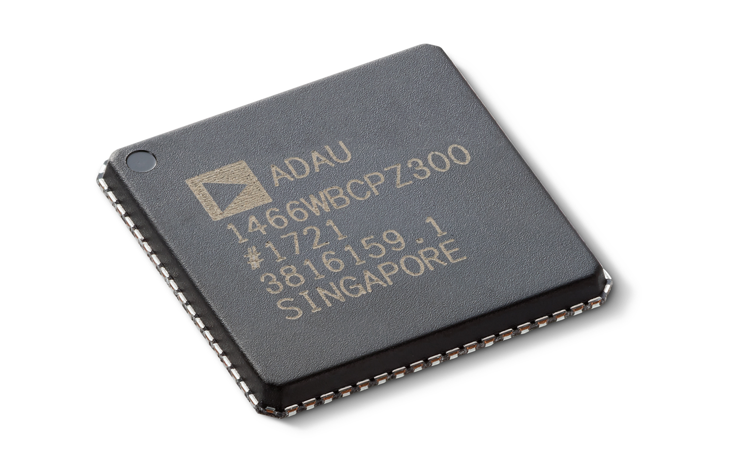 Obrázok čipu na spracovanie zvuku mediálneho prijímača XAV-9550ES zblízka