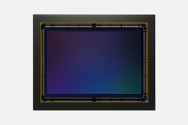 Obr�zok sn�ma�a Exmor RS CMOS.